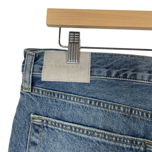 NWT Everlane Women’s The Relaxed 90’s Denim Shorts in Blue Size 30 - Picture 12 of 14